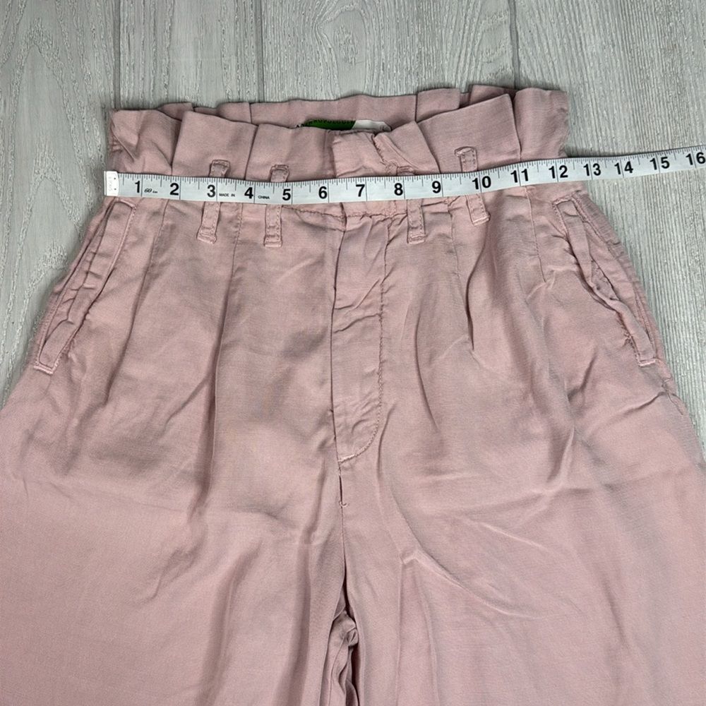 Anthropologie Blythe Paperbag Wide Leg Crop Pant is a high-rise, belted trouser - Picture 4 of 12